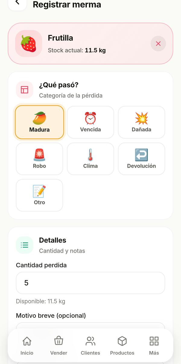 Pantalla para registrar merma en Frutto, con motivos predefinidos como madura, vencida, dañada o robo